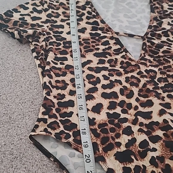 Animal Print Bodysuit Top Leopard Print Brown Black Stretch like New Size 0XL - Picture 11 of 14